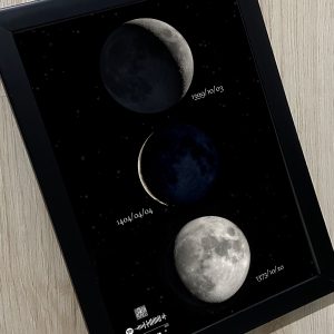 قاب عکس موزیکال-مدل ماه و تاریخ/سایز 16در21-A5/چاپ مات -لاستر/قاب شیشه ای